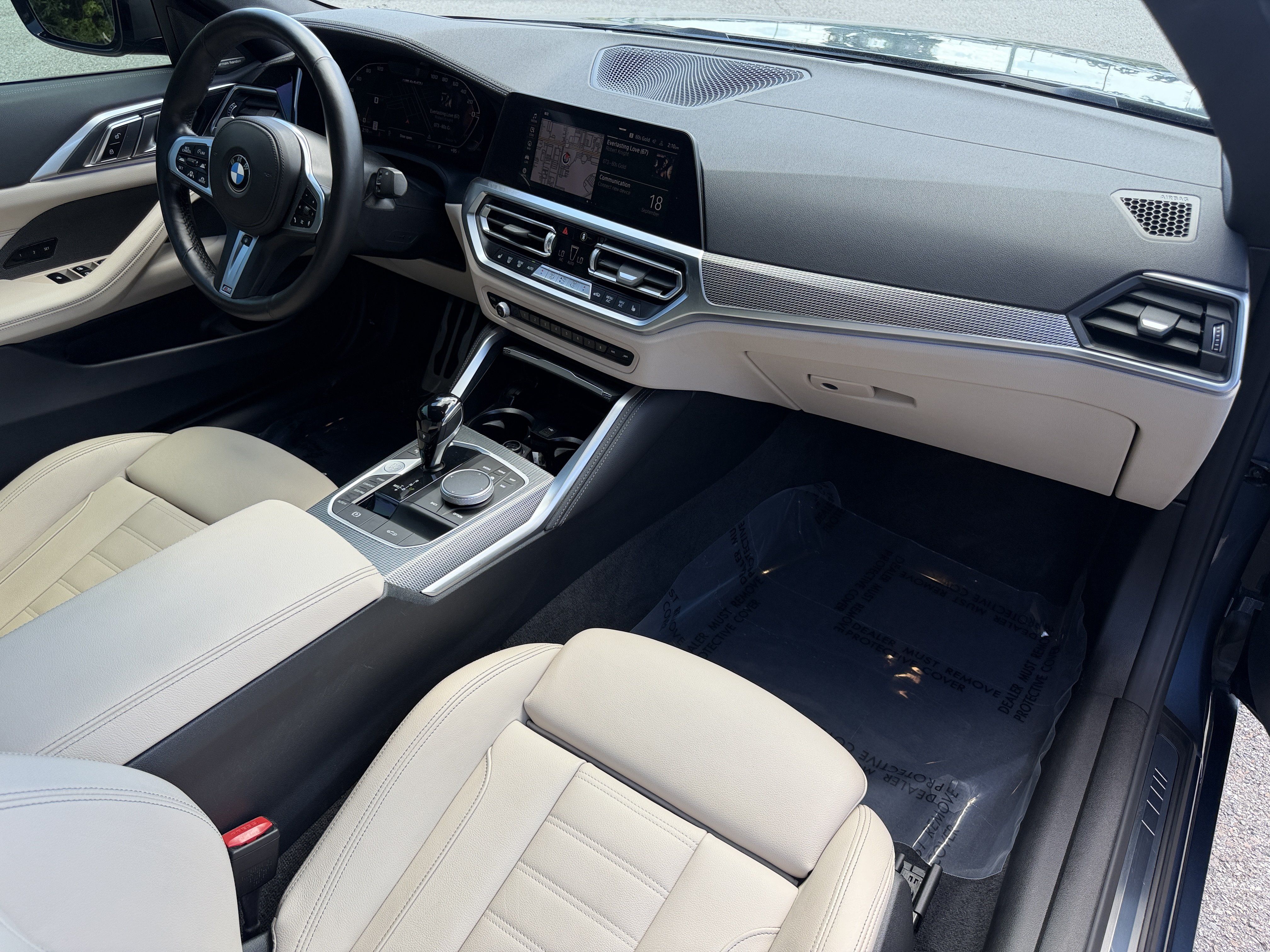 Used 2022 BMW M440i Convertible RWD image 15