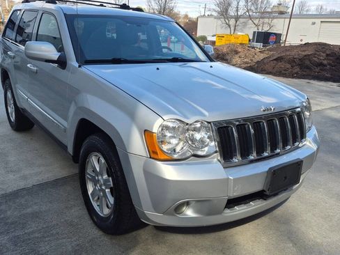 Used 2009 Jeep Grand Cherokee Limited image 16