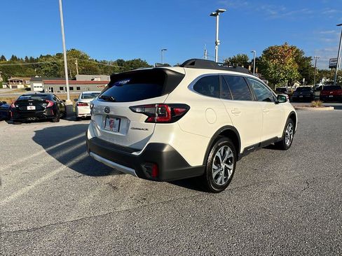 Used 2022 Subaru Outback Limited image 5
