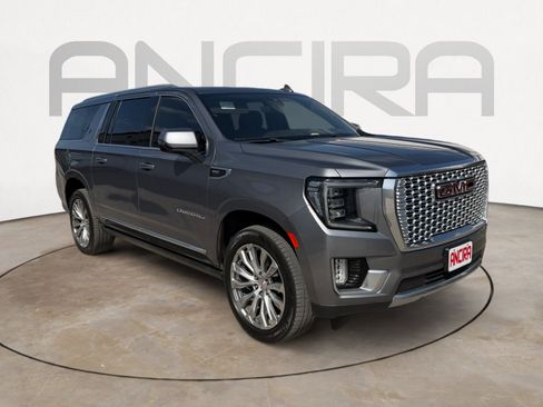 Used 2022 GMC Yukon XL Denali w/ Denali Premium Package RWD image 4