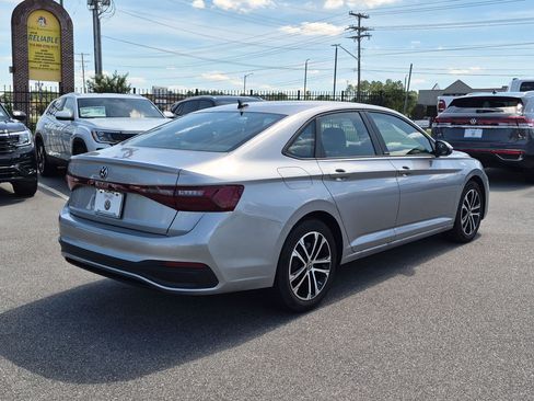 Used 2026 Volkswagen Jetta Sport FWD image 3