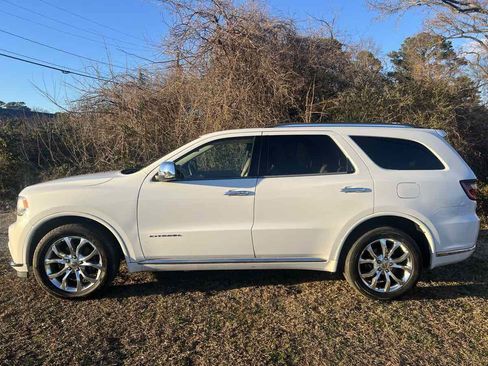 Used 2016 Dodge Durango Citadel w/ Premium Entertainment Group image 4