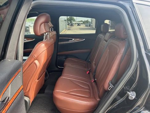 Used 2018 Lincoln MKX Reserve FWD image 22