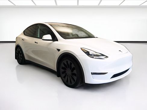 Used 2022 Tesla Model Y Performance AWD/4WD image 3