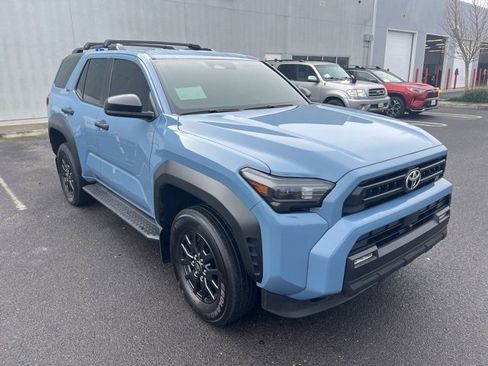 Used 2025 Toyota 4Runner SR5 image 3