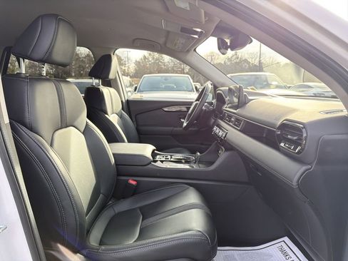 Used 2025 Honda Pilot EX-L image 21