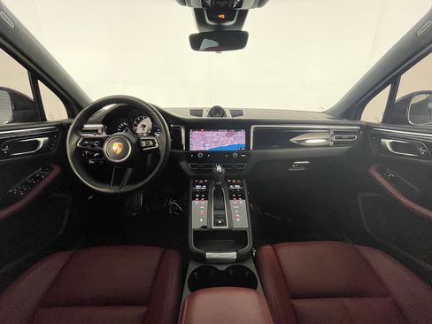 Used 2025 Porsche Macan S image 13