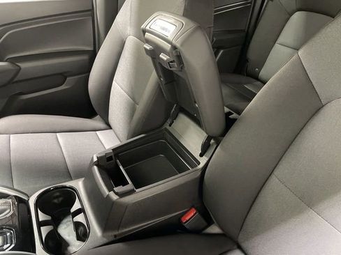 Used 2023 Chevrolet Colorado Trail Boss w/ Technology Package image 21