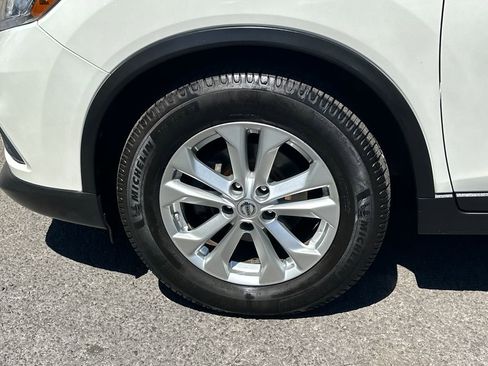 Used 2016 Nissan Rogue SV image 12