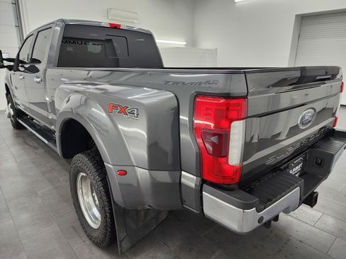 Used 2017 Ford F350 Lariat w/ Lariat Ultimate Package image 6