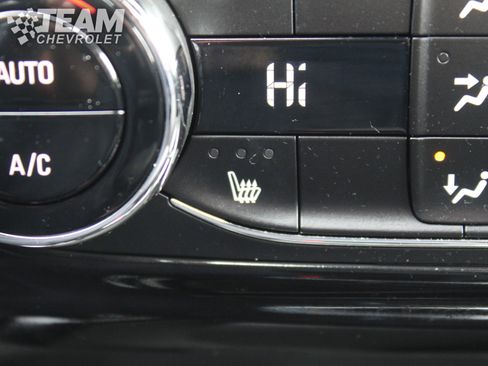 Used 2025 Chevrolet Trax RS w/ Driver Confidence Package image 17