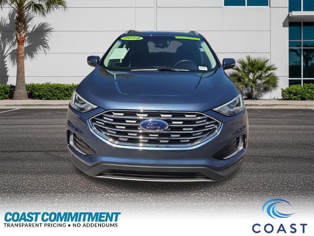 Used 2019 Ford Edge Titanium FWD image 2