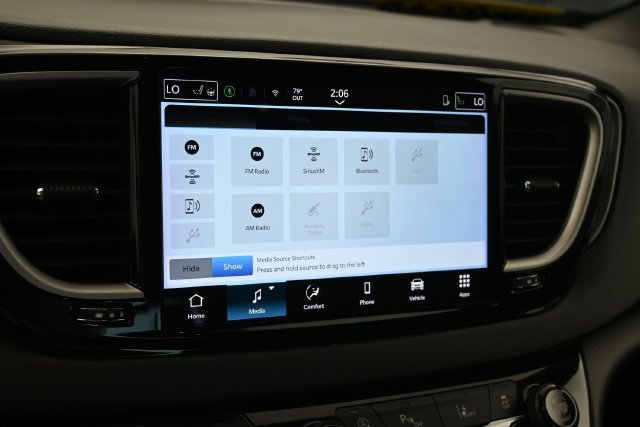 Used 2025 Chrysler Pacifica Select FWD image 25