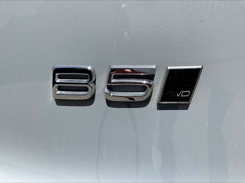 Used 2025 Volvo XC40 B5 Core AWD/4WD image 7