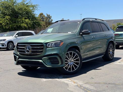New 2026 Mercedes-Benz GLS 580 4MATIC image 2