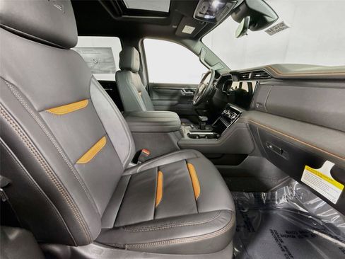 New 2026 GMC Sierra 1500 AT4 w/ AT4 Premium Package AWD/4WD image 23