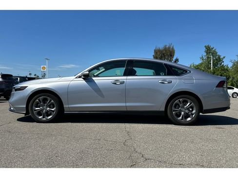 Used 2023 Honda Accord EX image 2