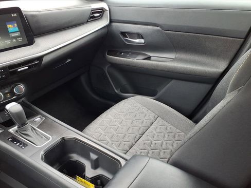 Used 2025 Nissan Kicks SV image 19