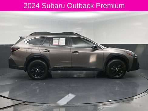 Used 2024 Subaru Outback Premium w/ Popular Package #1A AWD/4WD image 4