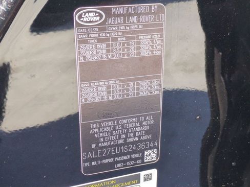 Used 2025 Land Rover Defender 110 X-Dynamic SE AWD/4WD image 27