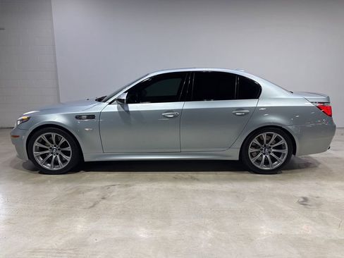 Used 2010 BMW M5 image 4