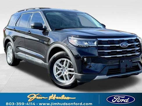 New 2025 Ford Explorer Active w/ Active Comfort Package image 1