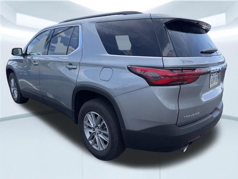 Used 2023 Chevrolet Traverse LT FWD image 7