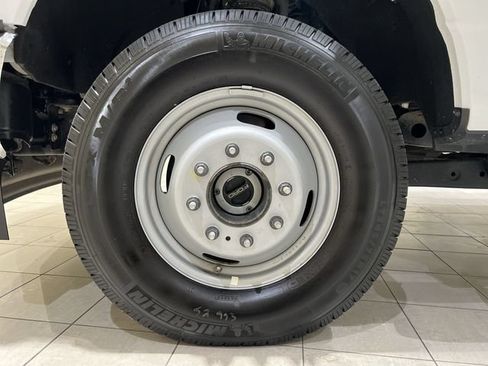 Used 2023 Ford F350 XLT AWD/4WD image 26