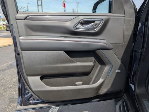 Used 2022 Chevrolet Tahoe RST w/ Luxury Package image 9