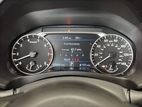 Used 2024 Nissan Altima 2.5 SV FWD image 26