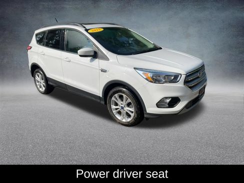 Used 2018 Ford Escape SE w/ SE Sync 3 Package AWD/4WD image 9