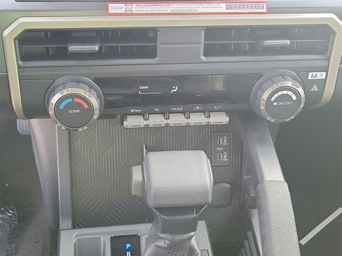 Used 2025 Toyota Tacoma SR5 image 28