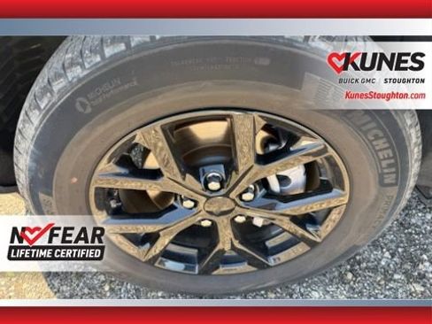 Used 2024 Jeep Grand Cherokee Altitude AWD/4WD image 16