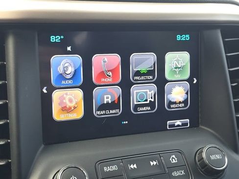 Used 2017 GMC Acadia Denali w/ Technology Package AWD/4WD image 32