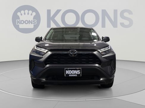 Used 2023 Toyota RAV4 LE AWD/4WD image 11