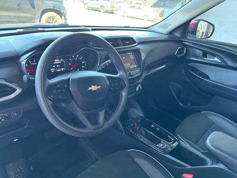 Used 2023 Chevrolet TrailBlazer LT FWD image 14