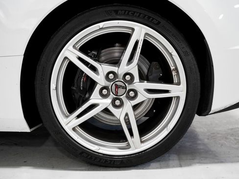 Used 2020 Chevrolet Corvette Stingray Premium Cpe w/ 3LT Preferred Equipment Group image 34