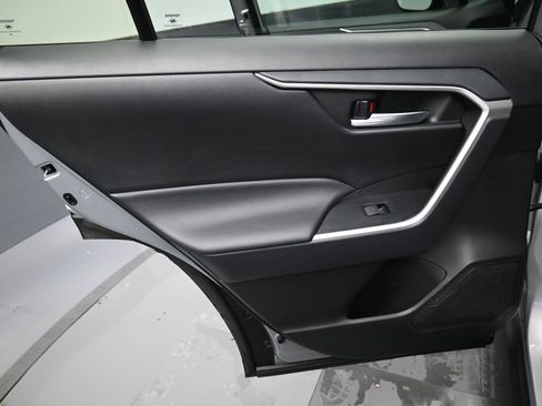 Certified 2025 Toyota RAV4 XLE Premium image 32