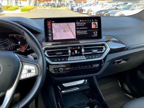 Used 2023 BMW X3 xDrive30i w/ Premium Package w/ZPA image 9