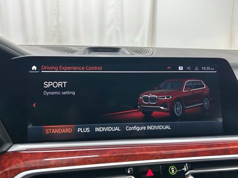 Used 2022 BMW ALPINA XB7 image 13