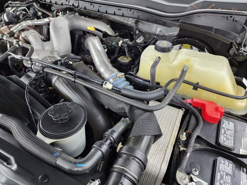 Used 2022 Ford F250 XLT w/ XLT Premium Package image 19