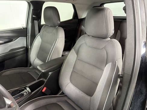 Used 2023 Chevrolet TrailBlazer LT w/ Convenience Package FWD image 11