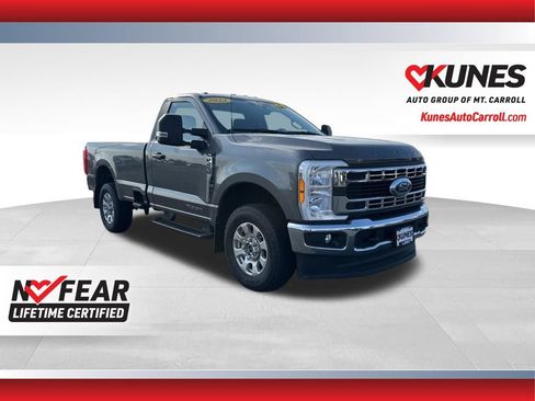 Used 2023 Ford F250 XLT image 1