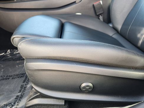 Used 2025 Mercedes-Benz CLA 250 4MATIC image 13