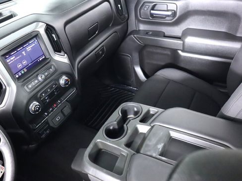 Used 2020 GMC Sierra 1500 4x4 Crew Cab w/ Sierra Value Package image 29