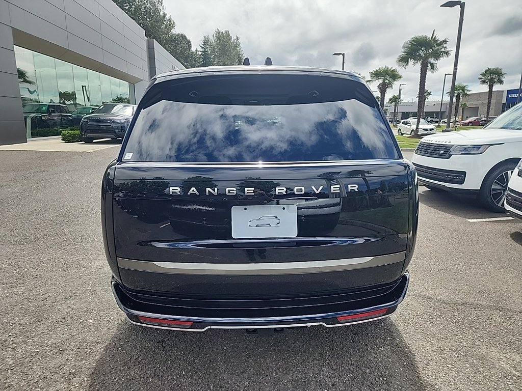 New 2026 Land Rover Range Rover Long Wheelbase SE AWD/4WD image 6