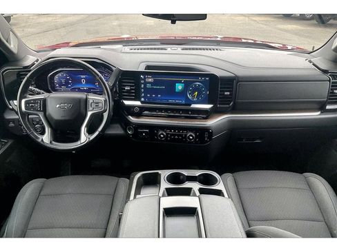 Used 2022 Chevrolet Silverado 1500 RST w/ Z71 Off-Road Package AWD/4WD image 16