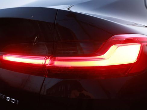 Used 2023 BMW X4 xDrive30i image 39