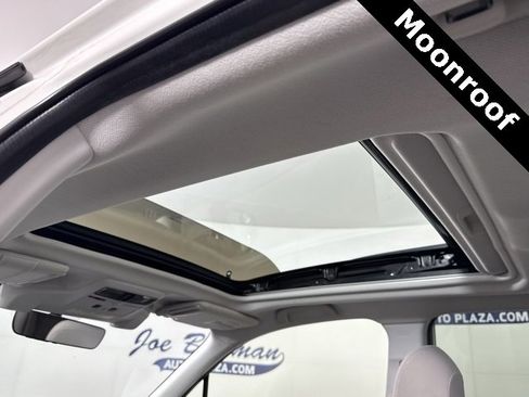 Used 2017 Subaru Forester 2.5i Premium image 8