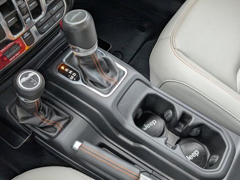 Certified 2022 Jeep Gladiator Mojave w/ LED Lighting Group image 22